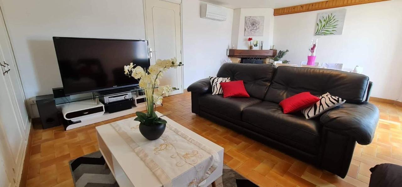 Belle Maison Avec Jardin Rdc T3 De 70M2 Vacances Ou Cure Thermale Rochefort מראה חיצוני תמונה