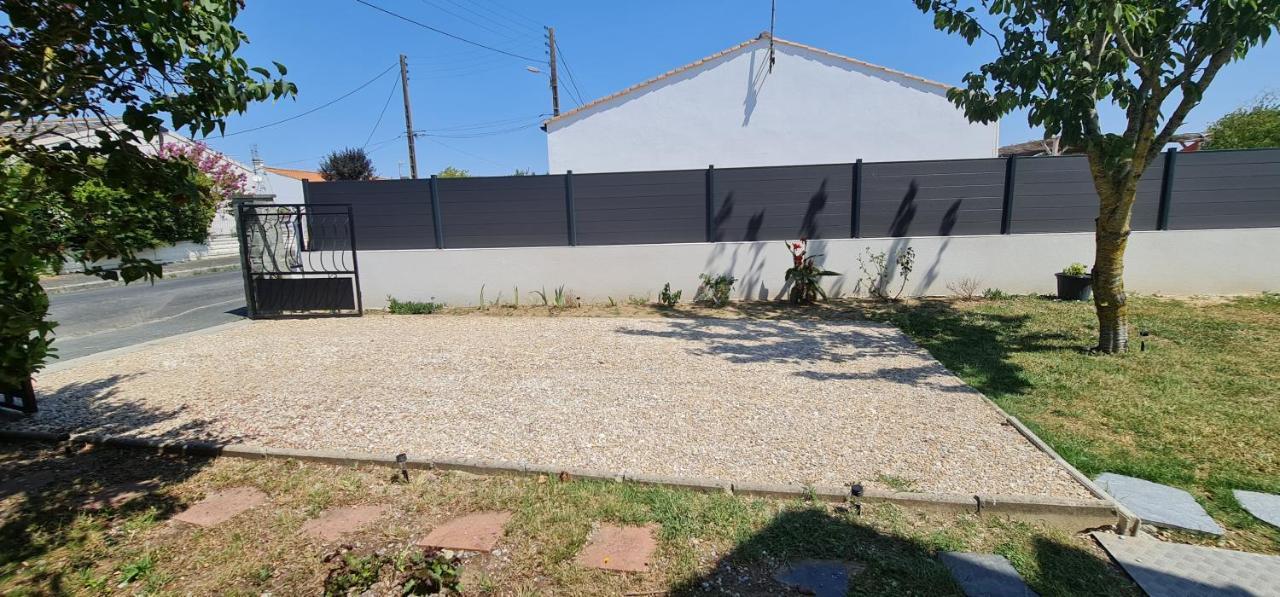 Belle Maison Avec Jardin Rdc T3 De 70M2 Vacances Ou Cure Thermale Rochefort מראה חיצוני תמונה