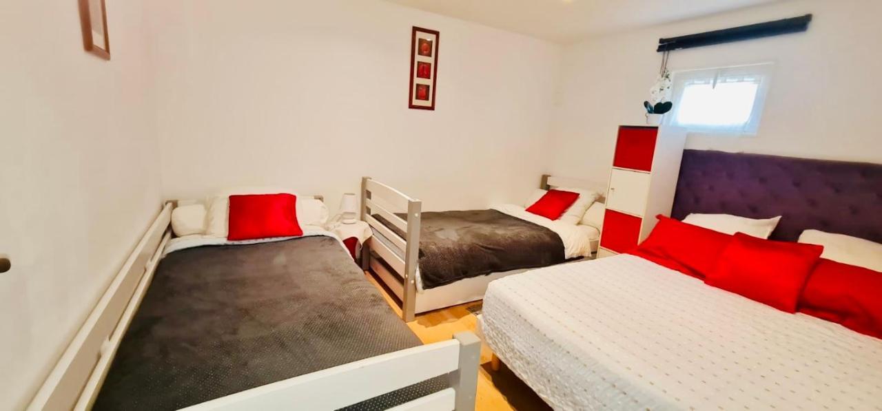 Belle Maison Avec Jardin Rdc T3 De 70M2 Vacances Ou Cure Thermale Rochefort מראה חיצוני תמונה