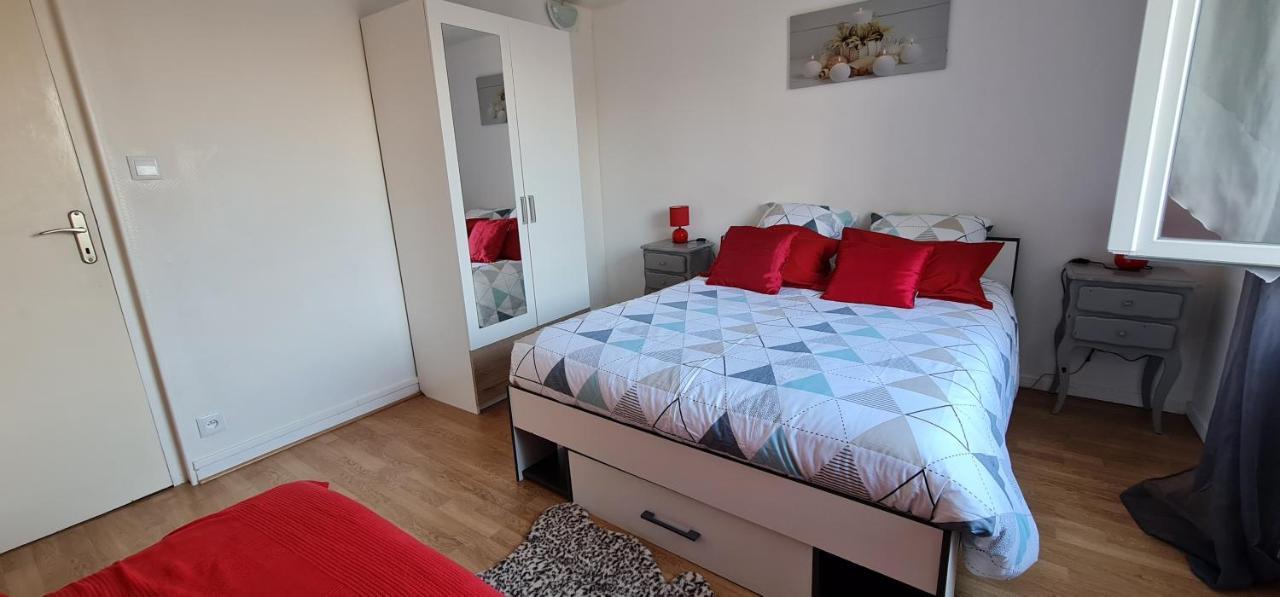 Belle Maison Avec Jardin Rdc T3 De 70M2 Vacances Ou Cure Thermale Rochefort מראה חיצוני תמונה