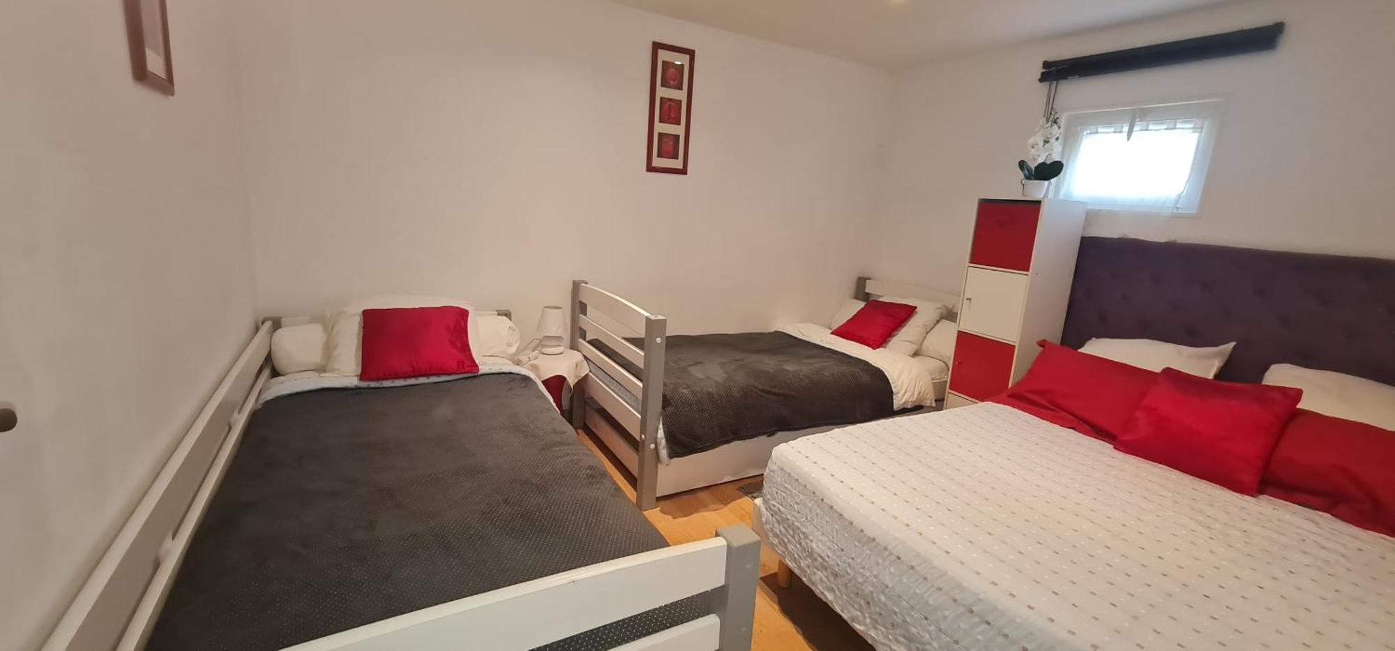 Belle Maison Avec Jardin Rdc T3 De 70M2 Vacances Ou Cure Thermale Rochefort מראה חיצוני תמונה